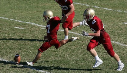 海星体育|WE与RNG春季总决赛激战，冠军赢得90点S7积分