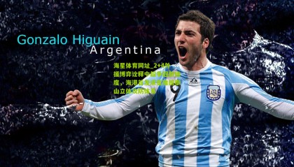 海星体育网址_2+4外援博弈诠释中超争冠新维度，海港首发求变难撼泰山立体攻防体系