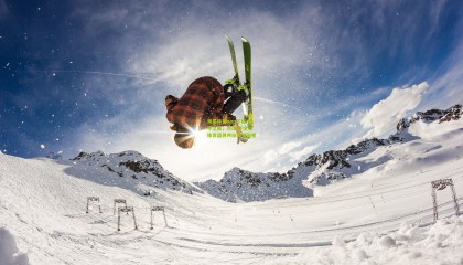 海星体育app下载-和平之翼，2025年全球体育盛典共绘和谐画卷